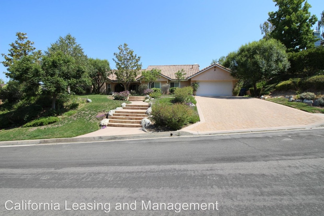 Primary Photo - 3 br, 2.5 bath House - 21555 Parvin Drive