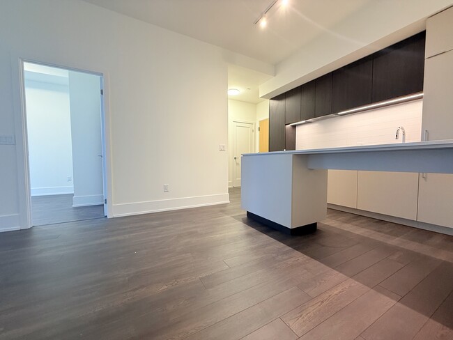 Building Photo - 89 Church St