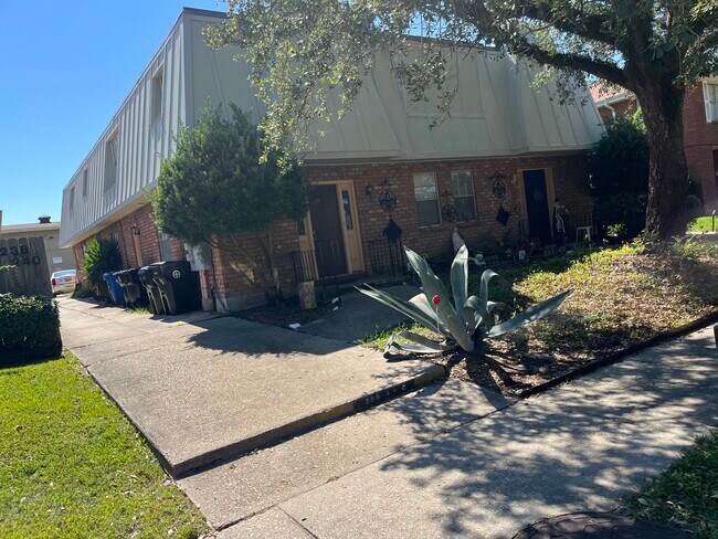 228 Jewel St. - 228 Jewel St