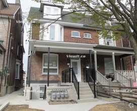 Building Photo - 174 Grace St