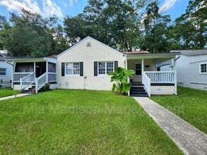 Building Photo - 131 Hibiscus Ave