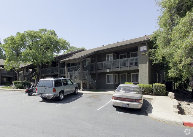 Foto del edificio - Terracina Oaks Apartments