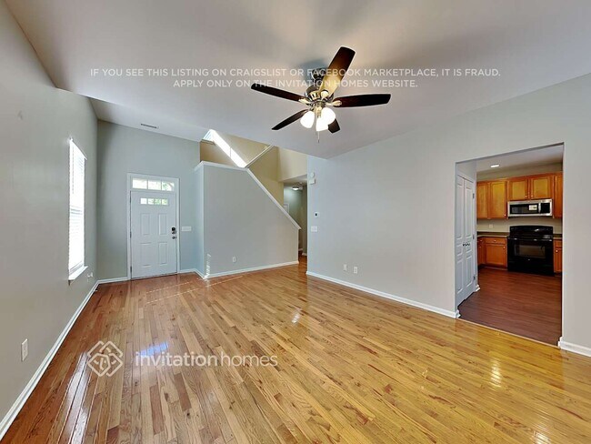 Building Photo - 1912 Pear Tree Ln