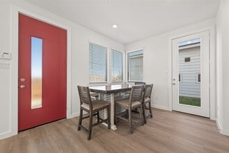 Building Photo - 3223 Loam Ln