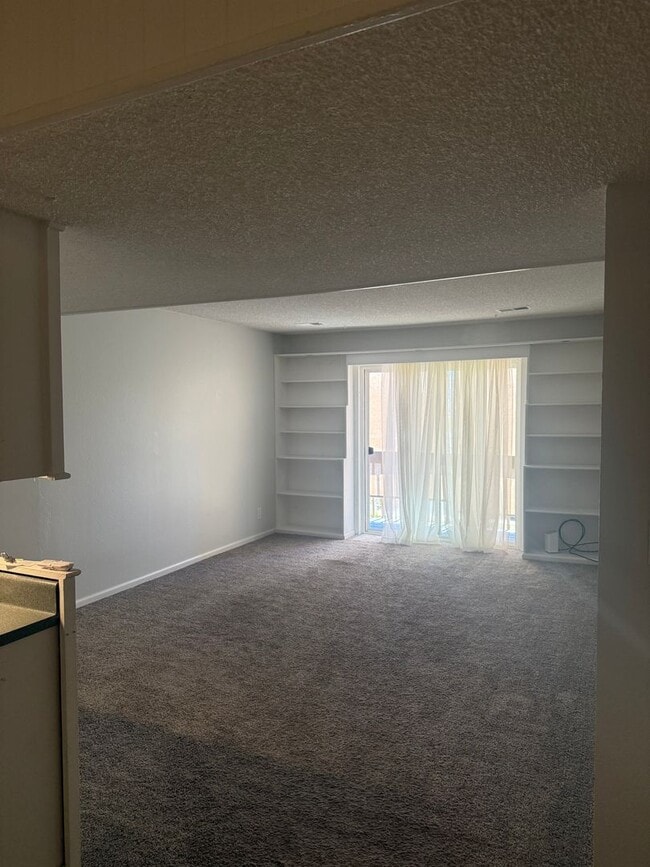 Building Photo - 1606 Cottonwood Dr