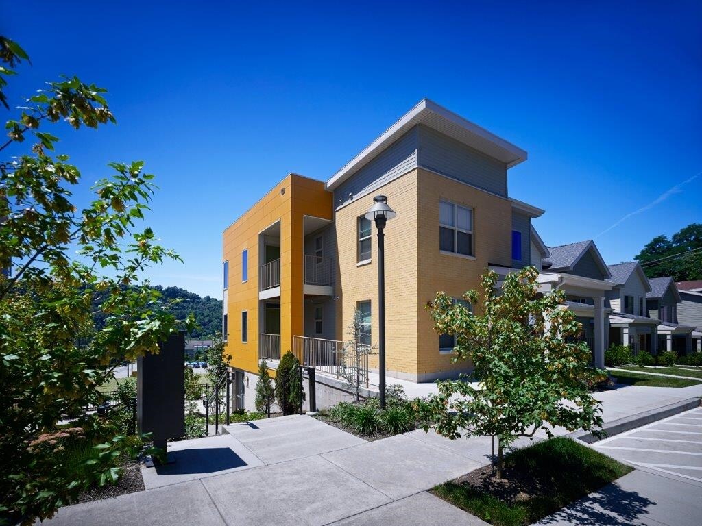 Building Photo - The Overlook