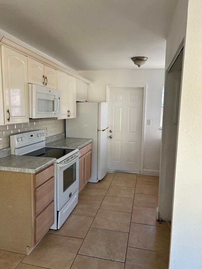 Building Photo - 439 Barbara Jenkins St