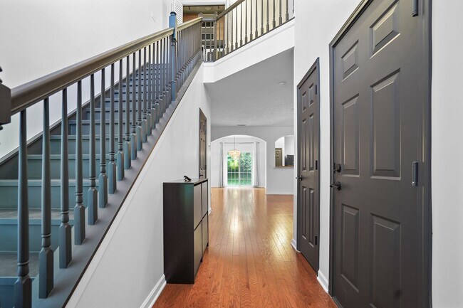 Building Photo - 1034 Ashmore Dr, Nashville, TN 37211