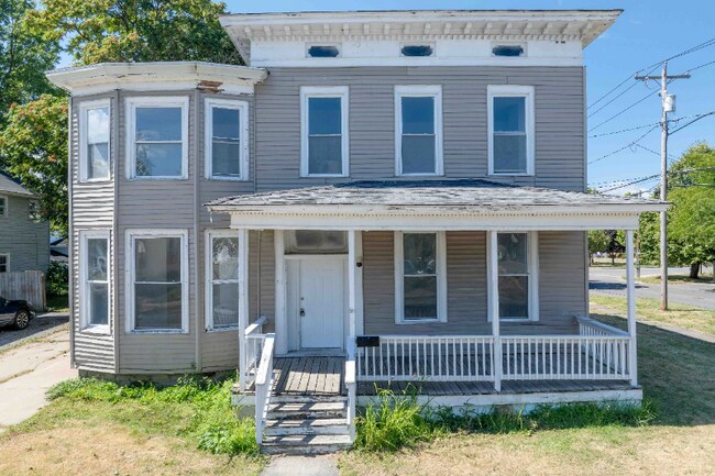 Foto del edificio - 42 E Cayuga St