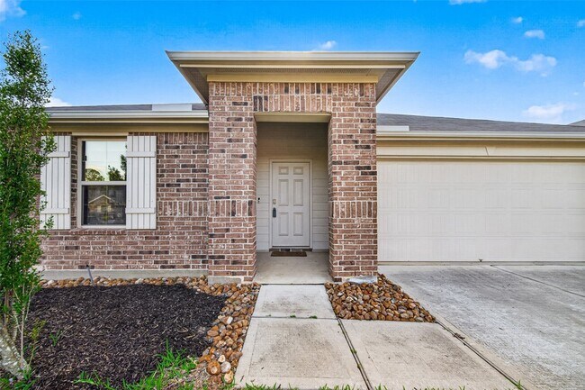 Building Photo - 40347 Blossom Vly Ln