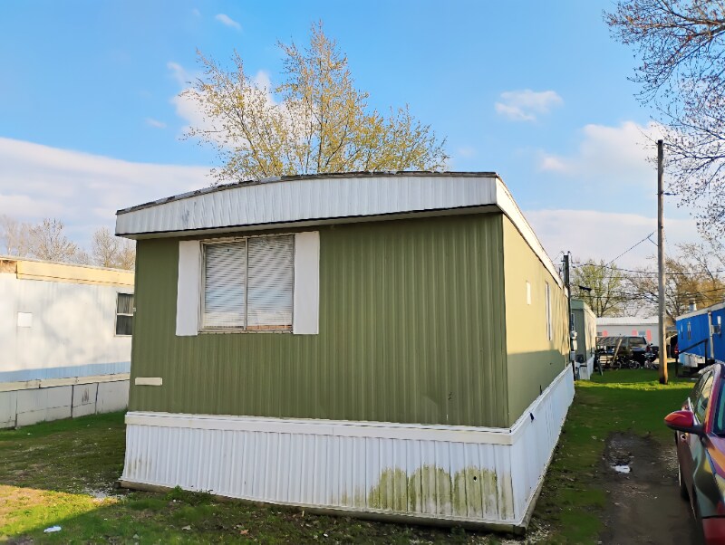 Building Photo - 40 Mahoning Ave