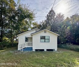 Building Photo - 1760 Audubon St