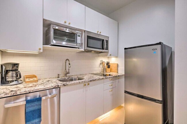 Foto del edificio - 2324 S Green St