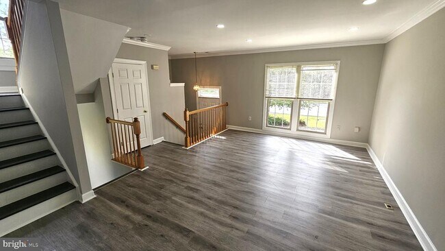 Building Photo - 6089 Flagstone Ct