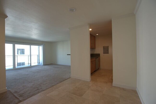Foto del edificio - 6401 Lake Washington Blvd NE