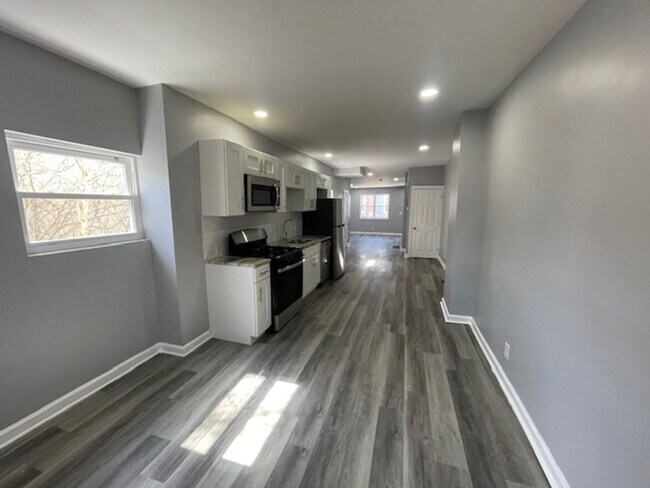 Building Photo - Anika Homes 3 Bedroom