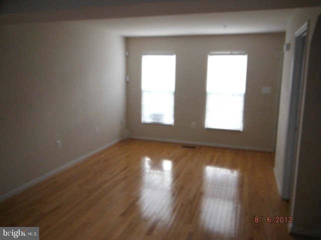 Primary Photo - 718 Mentor Ave