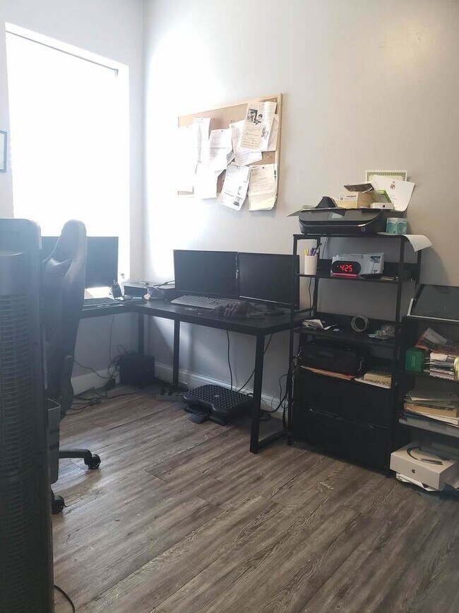 Foto del edificio - 5739 S Calumet Ave