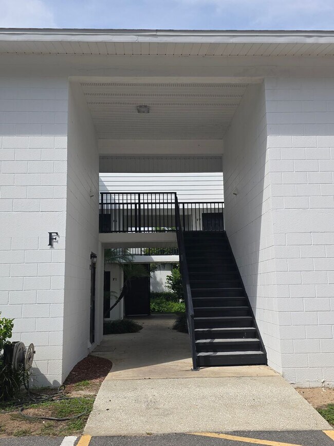 Foto del edificio - 1550 11th St NE
