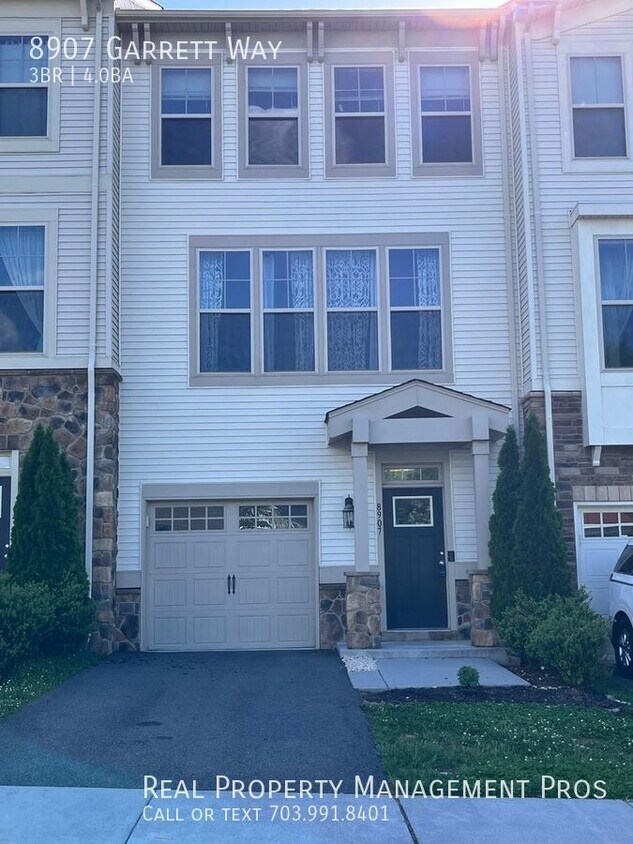 8907 Garrett Way, Manassas, VA 20112 Townhome Rentals in Manassas VA