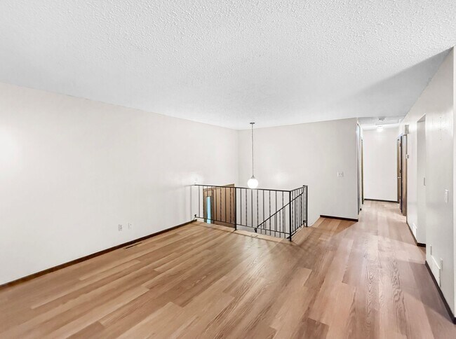 Foto del edificio - 417 Butler Ave E