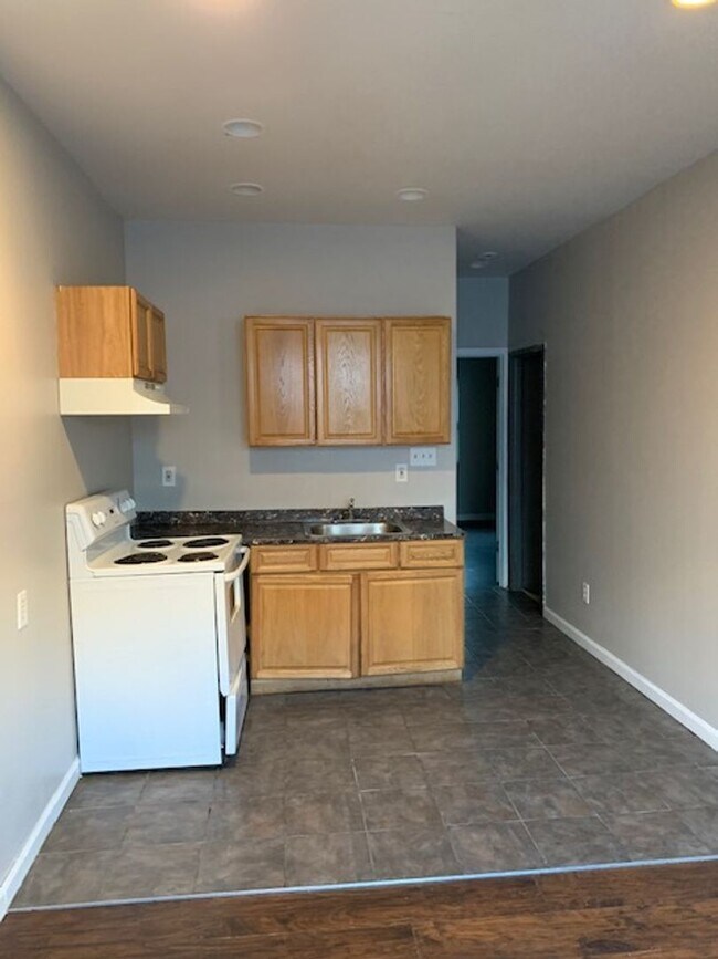 Photo - Charming Beautiful One Bedroom Apartment