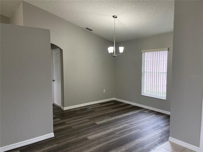 Building Photo - 5422 Harmony Ln