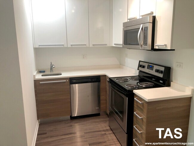 Foto del edificio - 925 W Carmen Ave