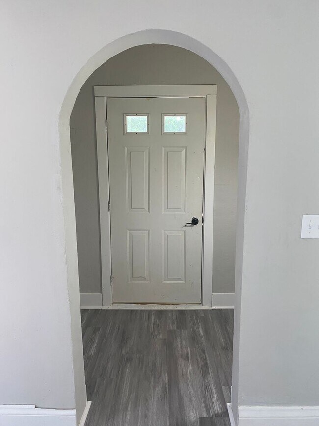 Building Photo - Single Family Home In Wausau