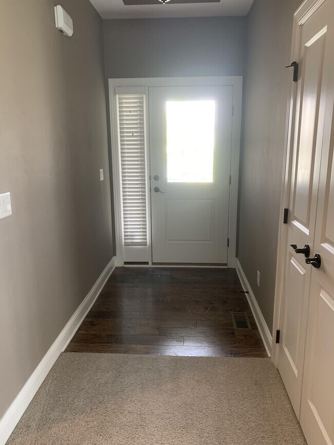 Foto del edificio - 16008 Springbrook Trl