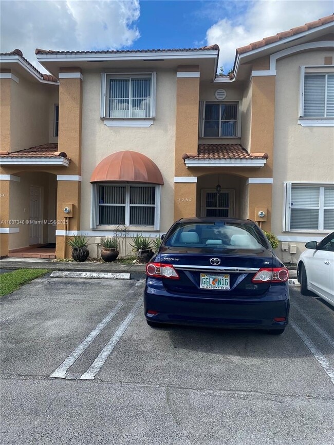 Building Photo - 6256 SW 139th Ave