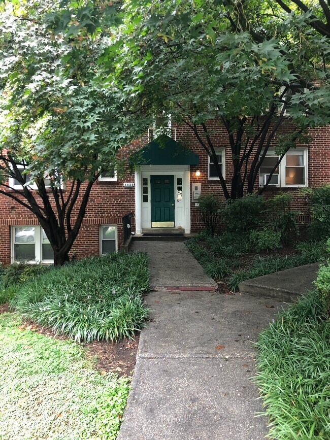 Foto del edificio - 4029 Benton St NW