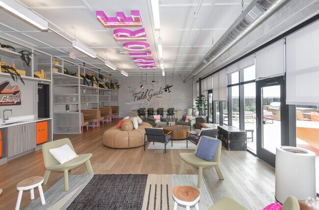 Interior Photo - Hub State Street