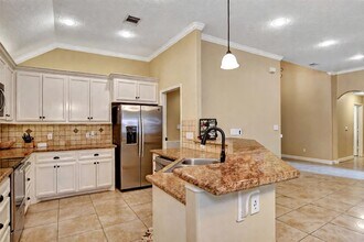 Building Photo - 11807 Briarwood Ln