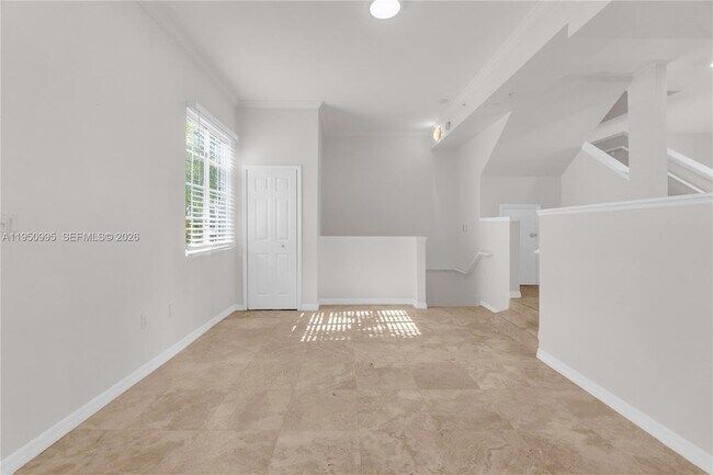 Foto del edificio - 2945 NE 185th St