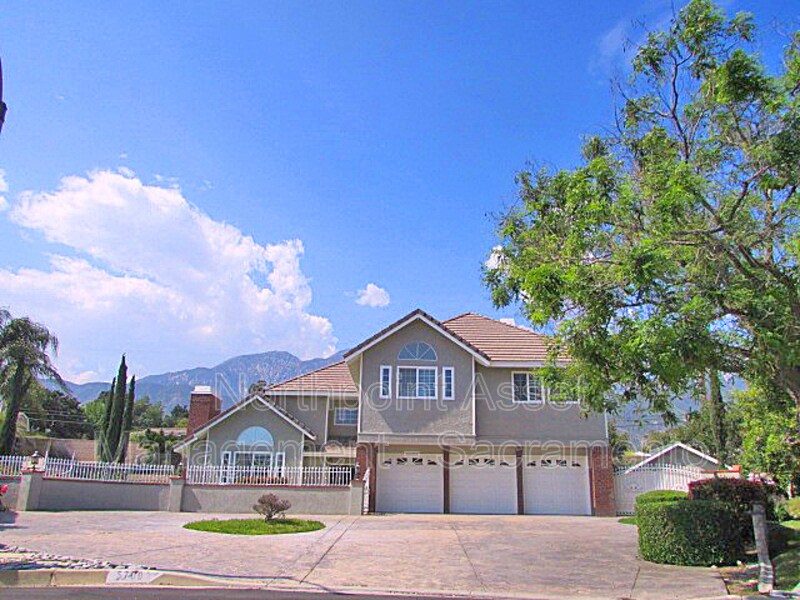 Foto principal - 5700 Fox Ct