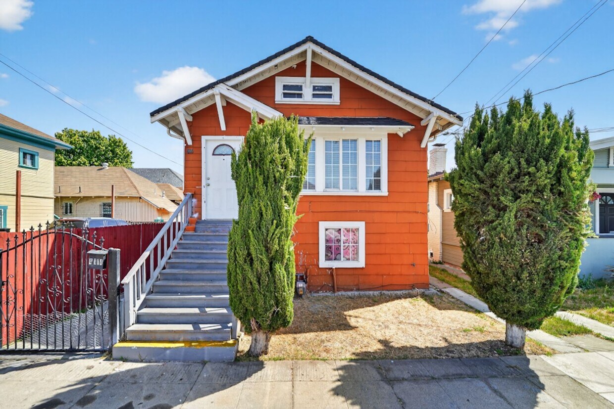 Foto principal - 4114 E 17th St