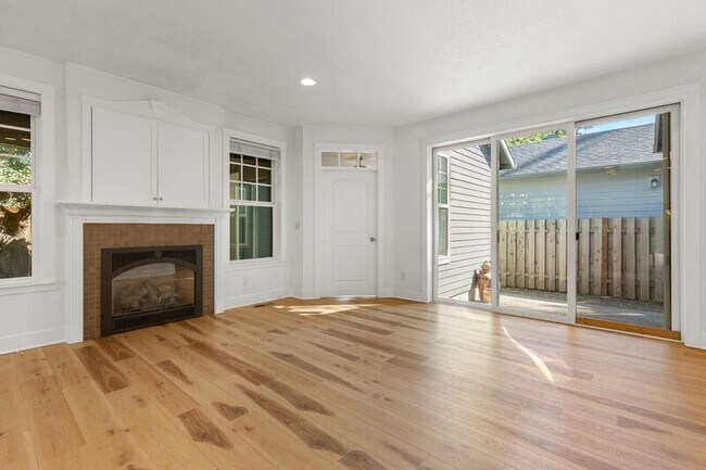 Foto del edificio - 9628 N Exeter Ave