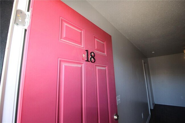 Foto del edificio - 5824 NW 34th St