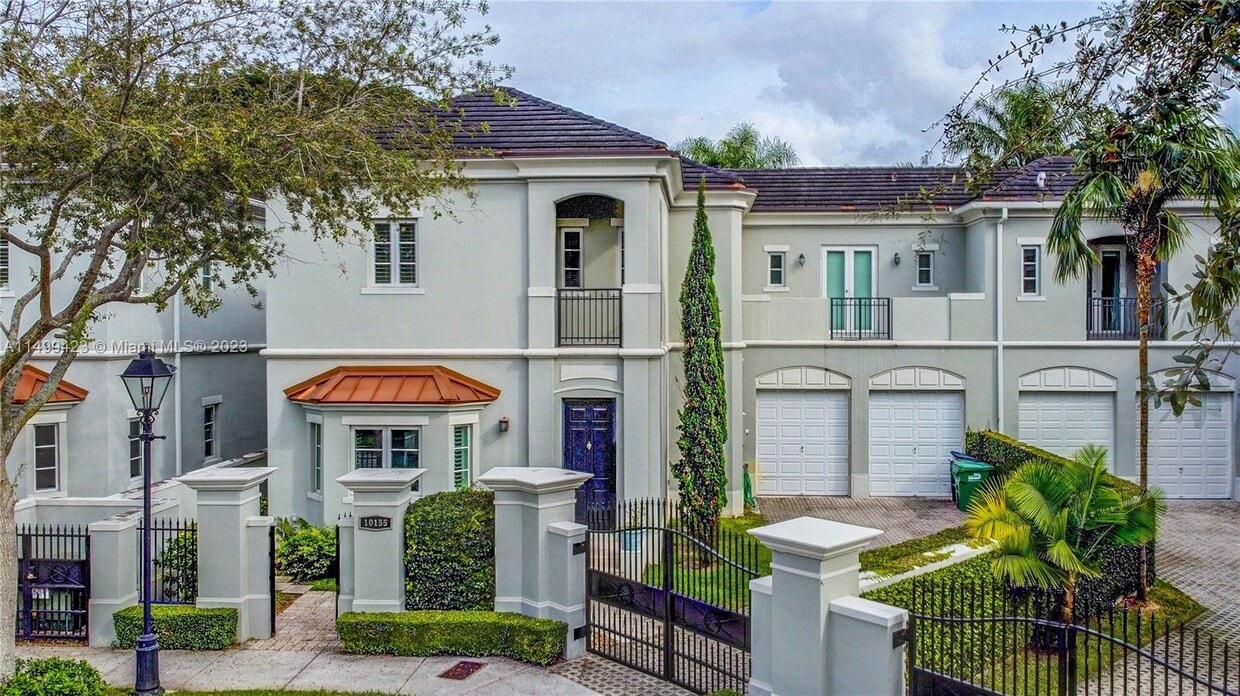 Primary Photo - 10155 SW 75th Pl