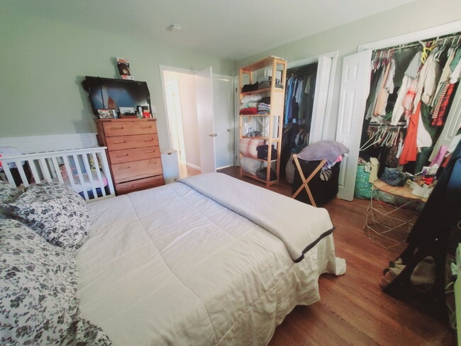 Building Photo - 24 Adams Ave