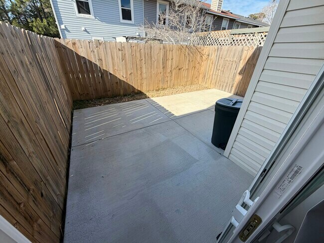 Foto del edificio - 2531 Back Acres Rd