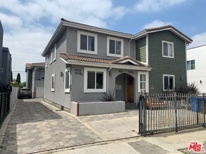 Building Photo - 5526 Barton Ave
