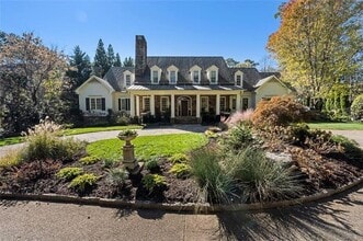 Building Photo - 5000 Long Island Dr