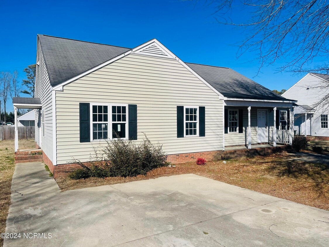 3816 Starship Ln NW, Wilson, NC 27896 Townhome Rentals in Wilson NC