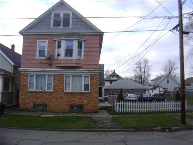 Primary Photo - 126 Center Ave