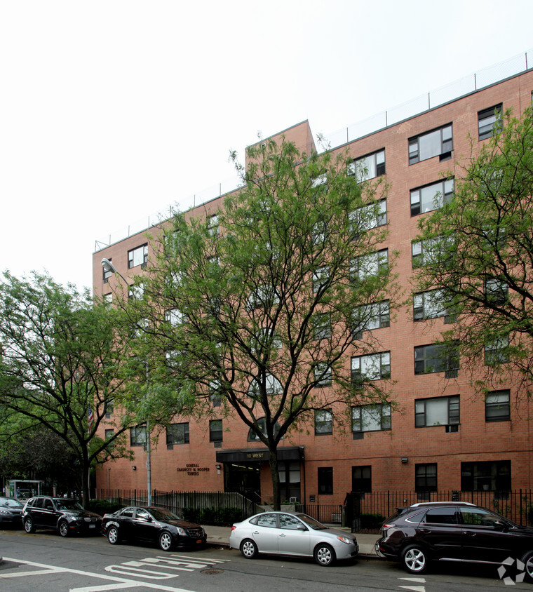 Foto del edificio - General Chauncey M. Hooper Towers