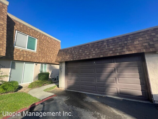 Building Photo - 3 br, 1.5 bath House - 4544 Anne Sladon St...