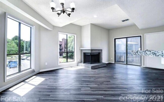 Building Photo - 8179 Cedar Glen Dr