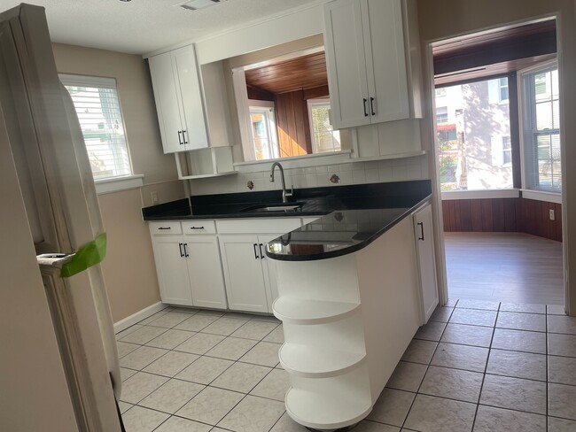 Photo - 14 S Summerlin Ave Townhome